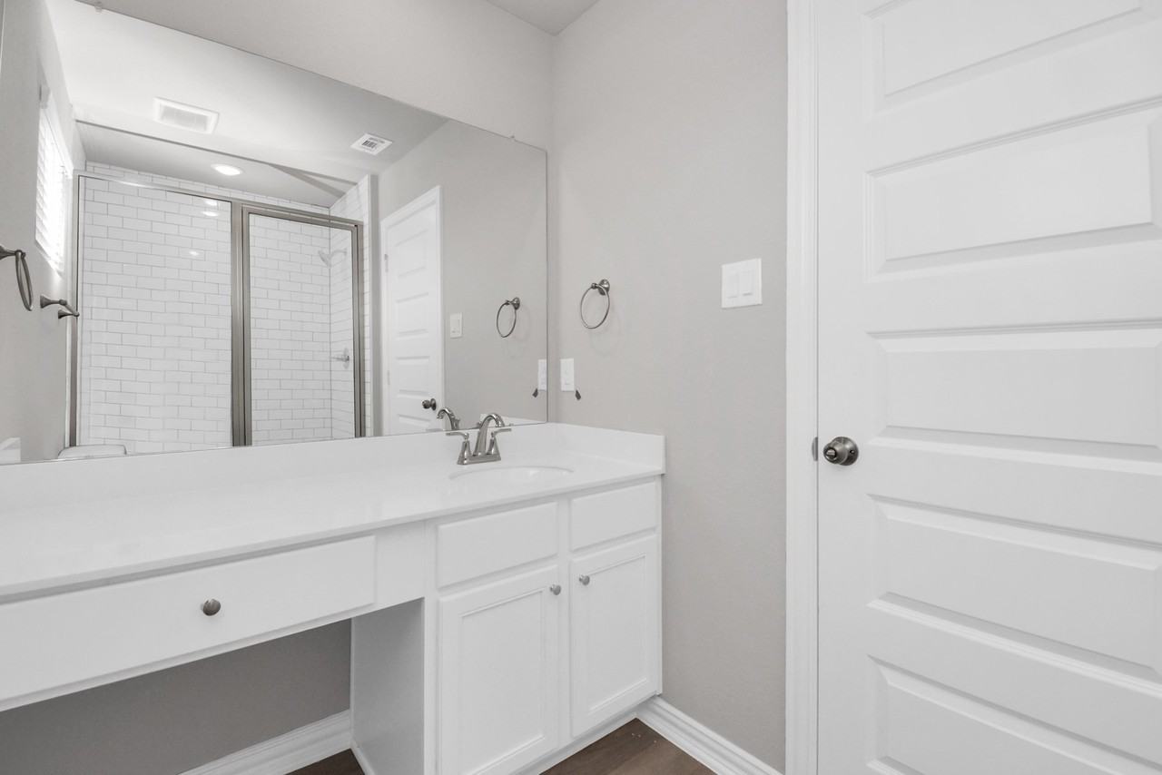 4611 Aurora Glen Dr #4611 - Photo 5 of 42