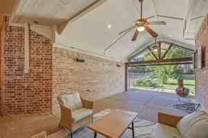 featured image of 2085 Club Lake Cir #2085