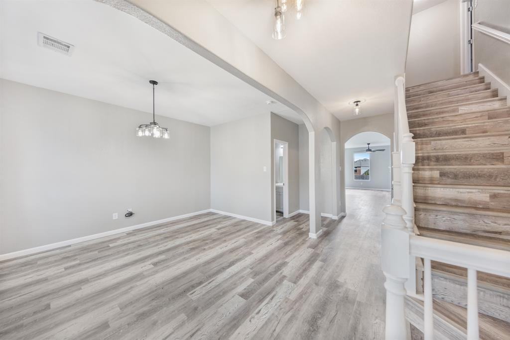 407 Dartmoor Dr #407 - Photo 3 of 24