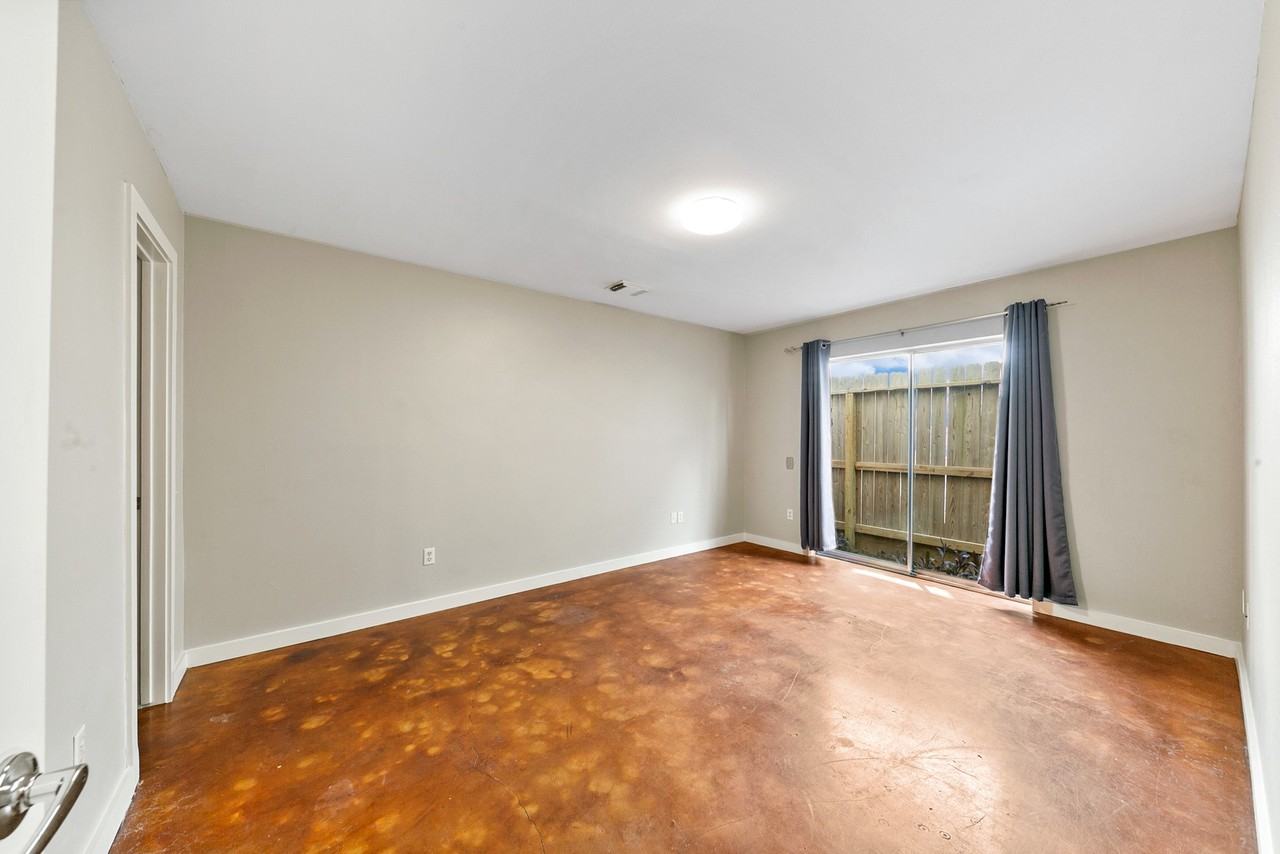 2614 Chenevert St #2614 - Photo 2 of 34