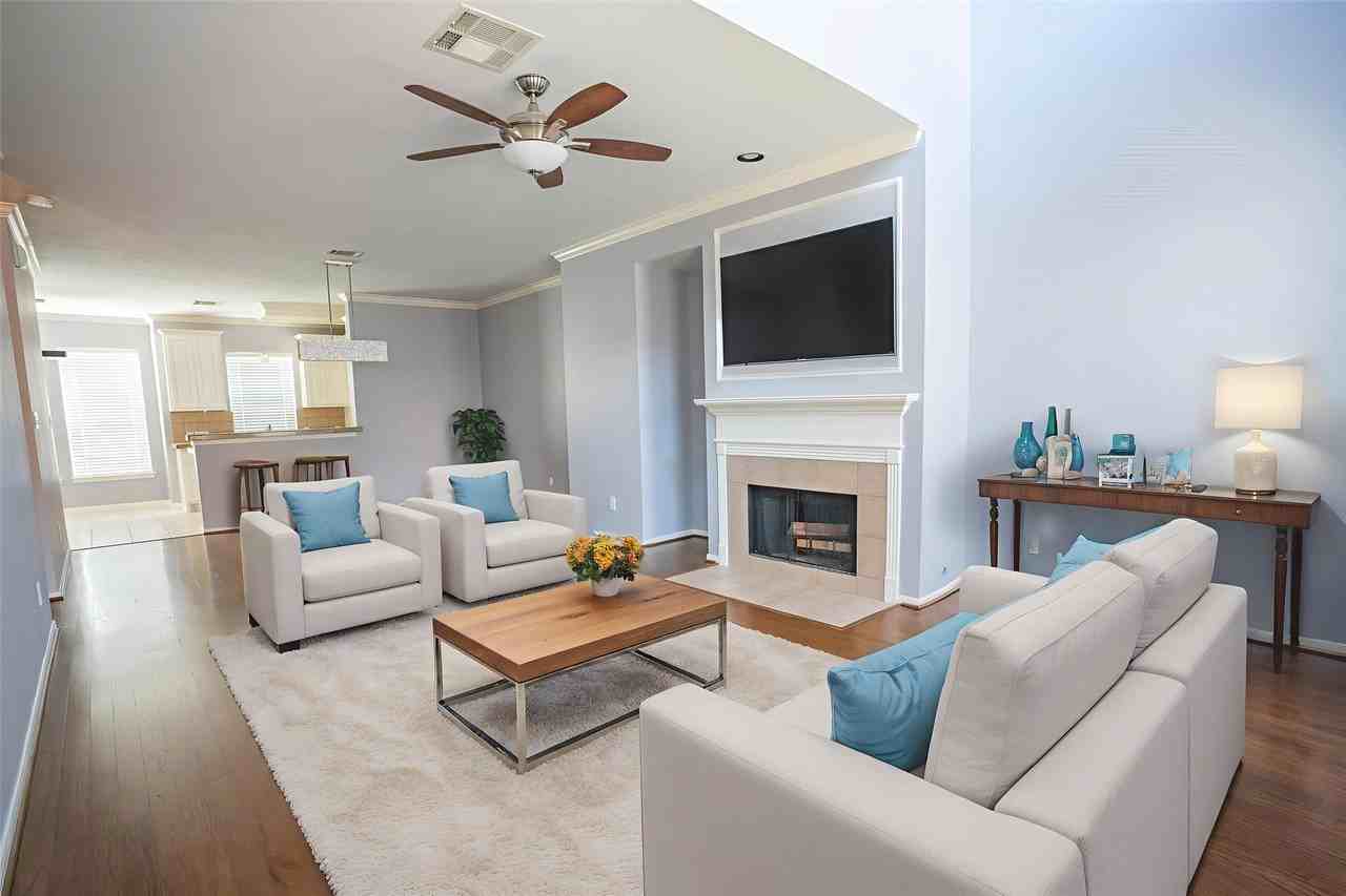 1515 Drew St #1515 - Photo 2 of 15