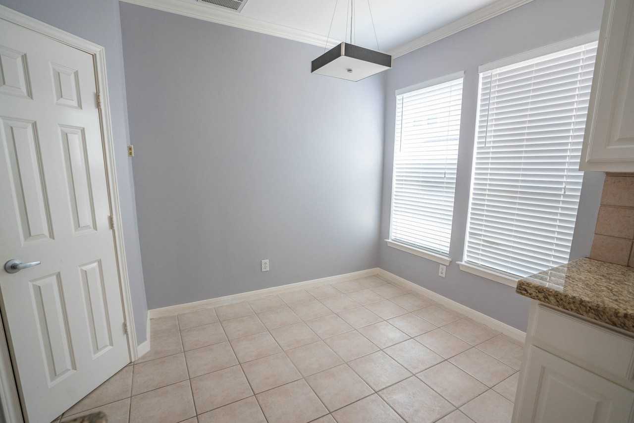 1515 Drew St #1515 - Photo 7 of 15