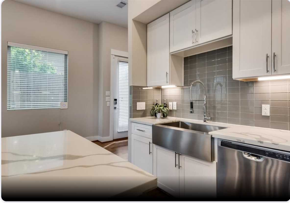 3514 Bastrop St #3514 - Photo 2 of 11