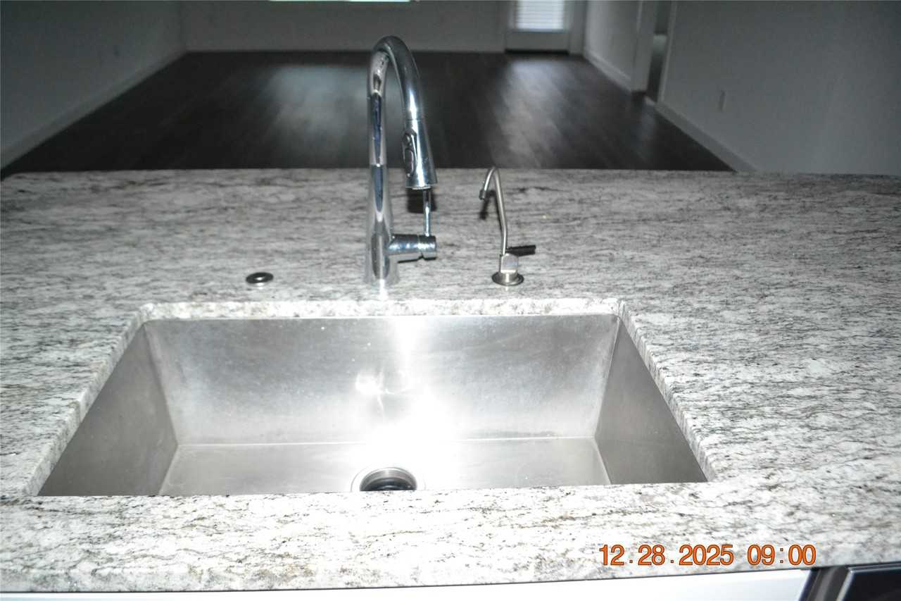 1613 Sunbend Ln #1613 - Photo 7 of 31