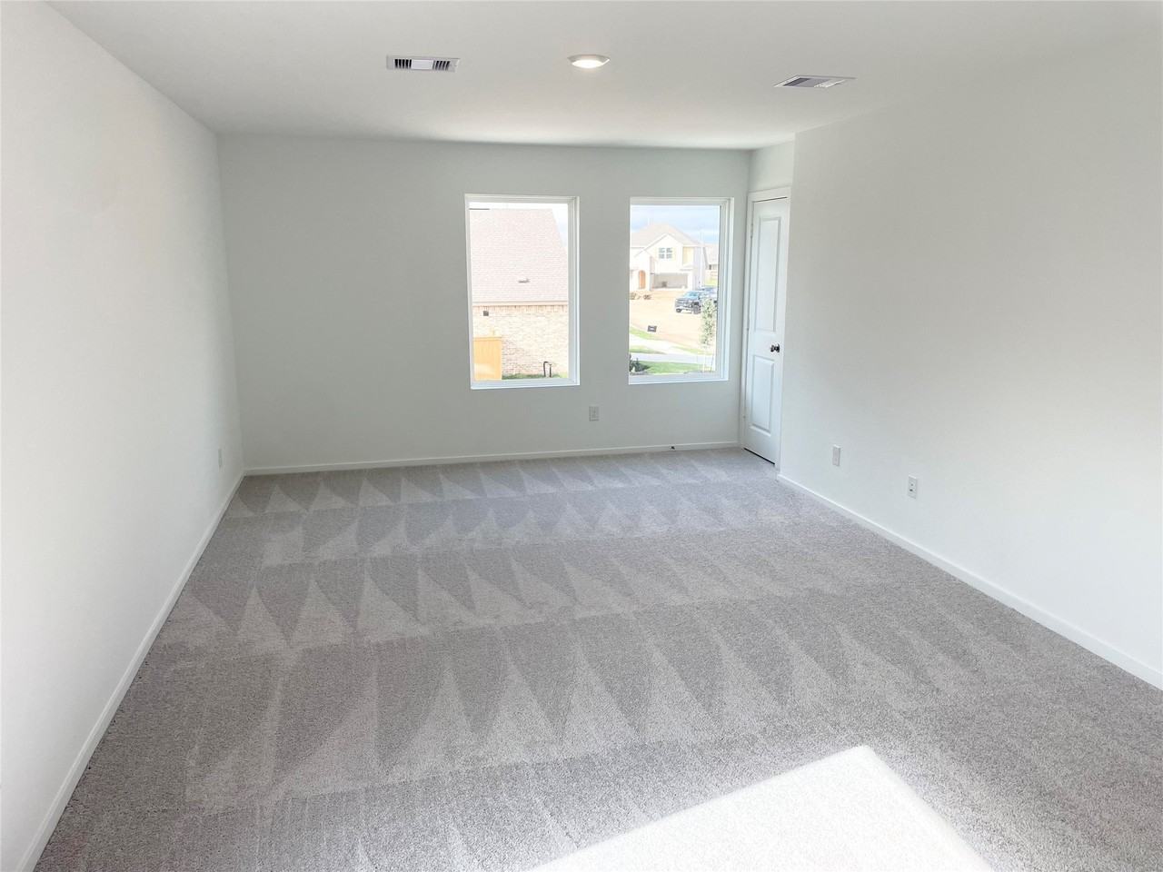 6330 Breakaway Grove Dr #6330 - Photo 6 of 35