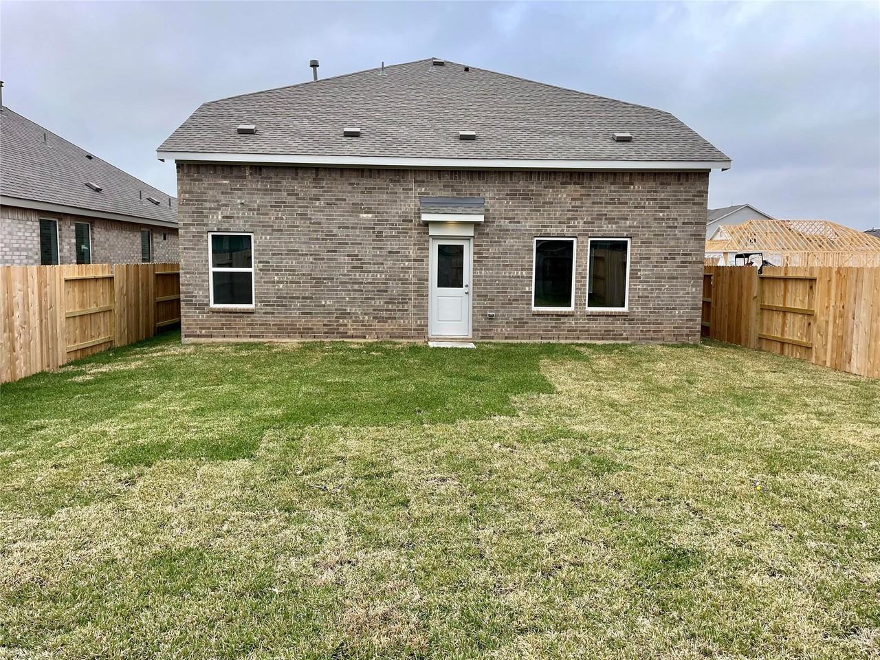 6330 Breakaway Grove Dr #6330 - Photo 7 of 35