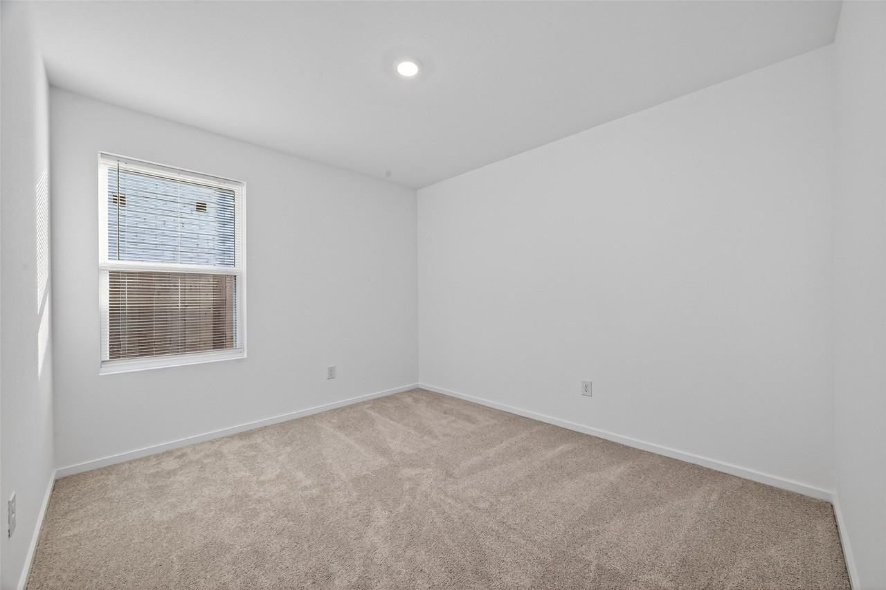 3081 Majestic Sunrise Dr #3081 - Photo 2 of 50