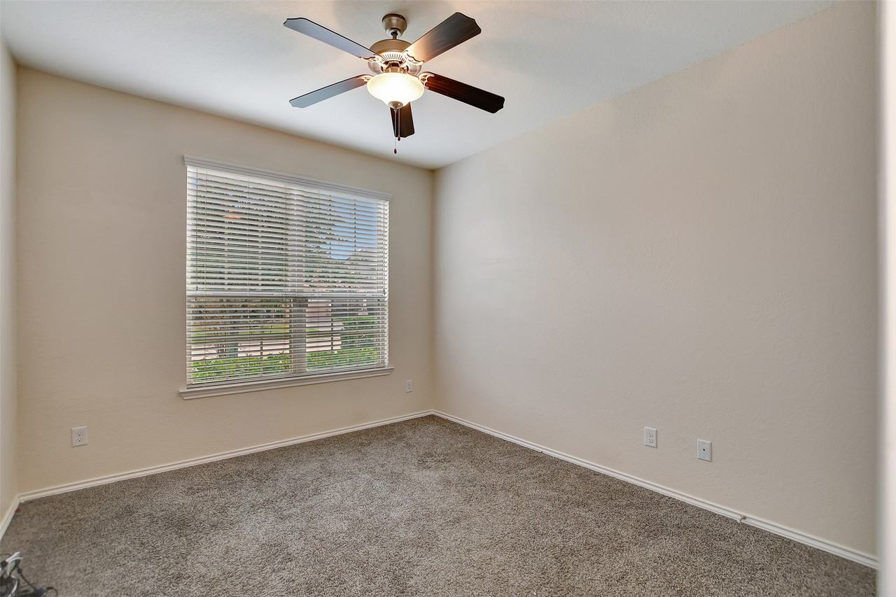 23814 Scotsman Dr #23814 - Photo 4 of 38