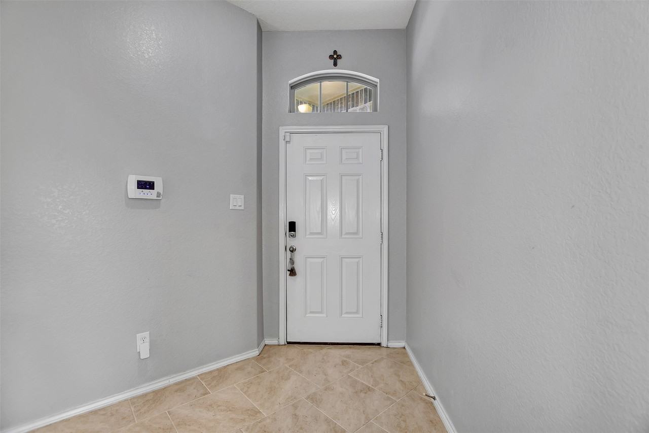 23814 Scotsman Dr #23814 - Photo 7 of 38