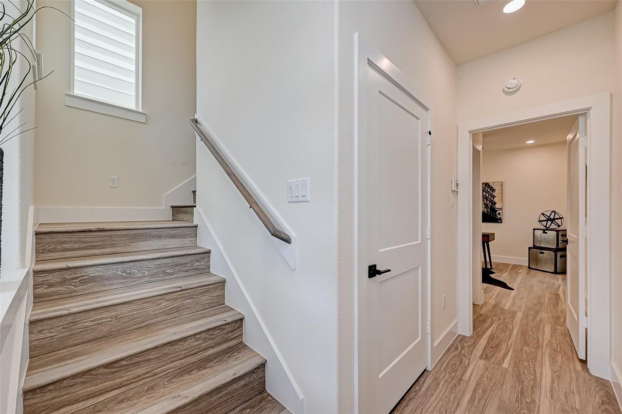 2905 Nagle St #2905 - Photo 4 of 41