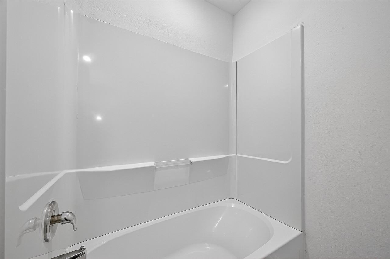 27130 Breakaway Ln #27130 - Photo 6 of 41