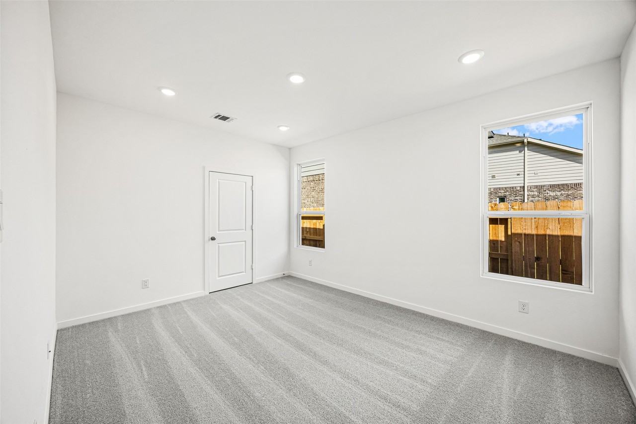 5822 Majestic Sky Dr #5822 - Photo 3 of 42