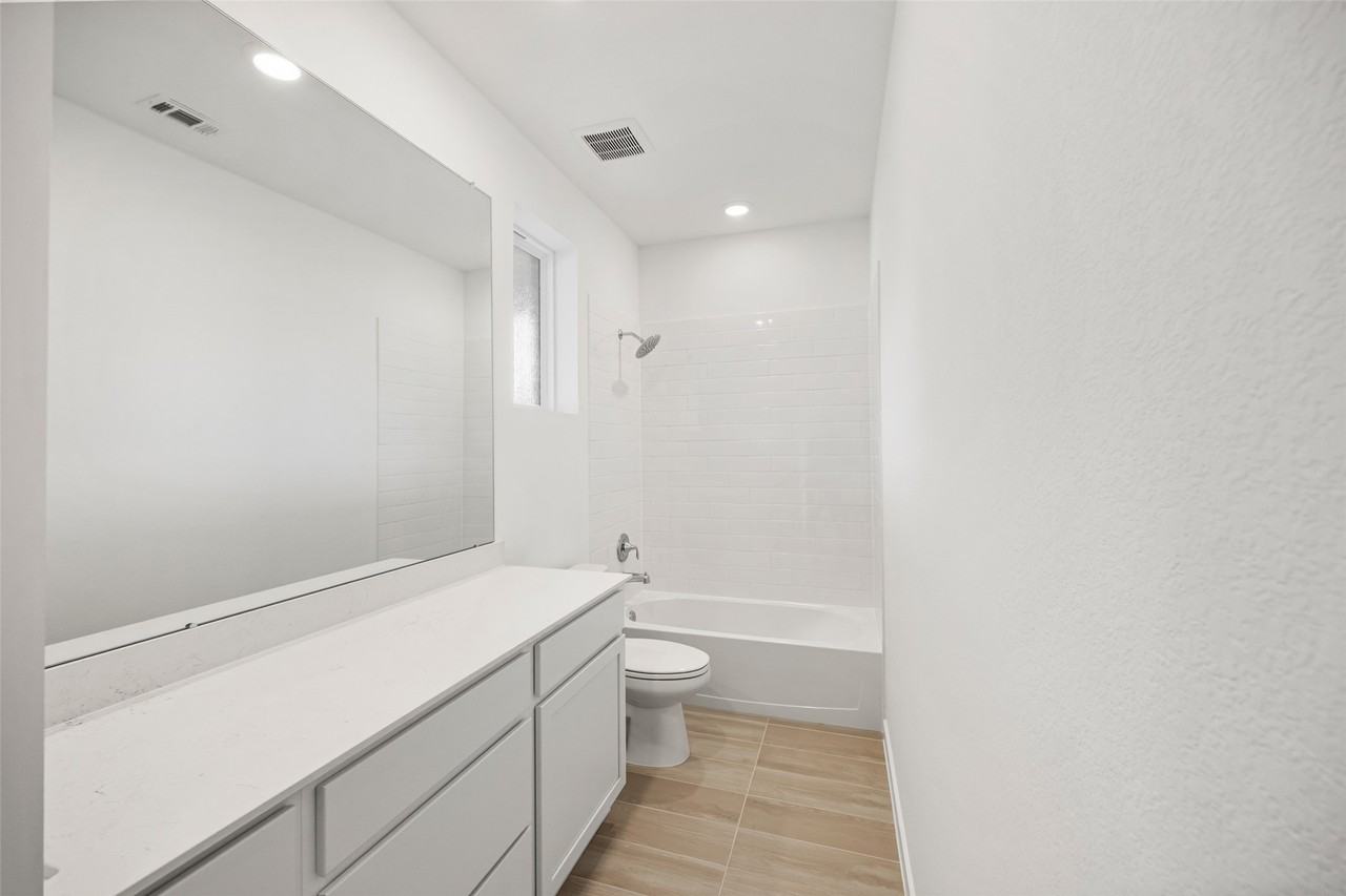 5822 Majestic Sky Dr #5822 - Photo 7 of 42