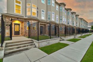 2020 Mcgowen St #2020M - Photo 1 of 1