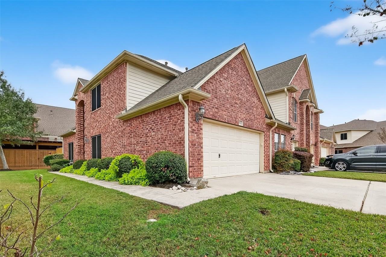 1408 S Friendswood Dr #1408-903 - Photo 4 of 42