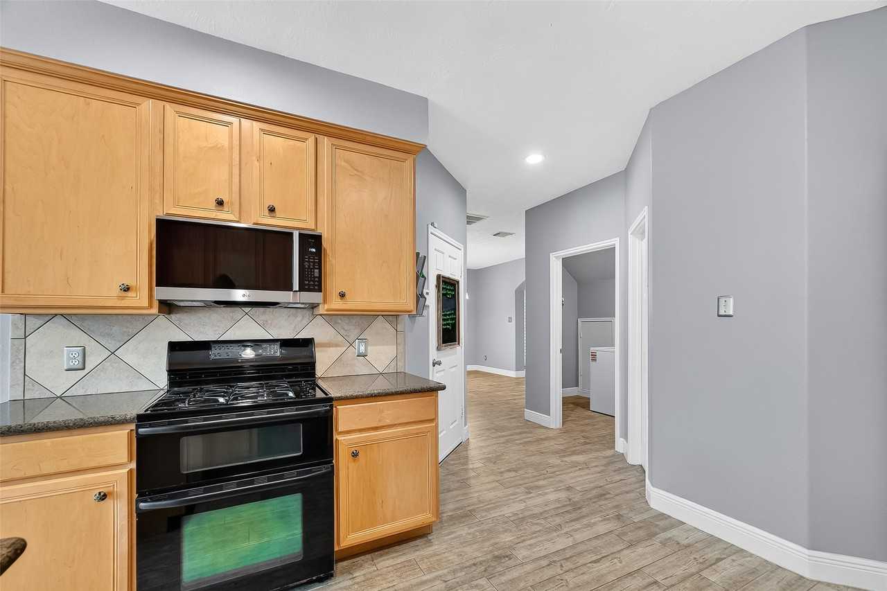 1408 S Friendswood Dr #1408-903 - Photo 6 of 42