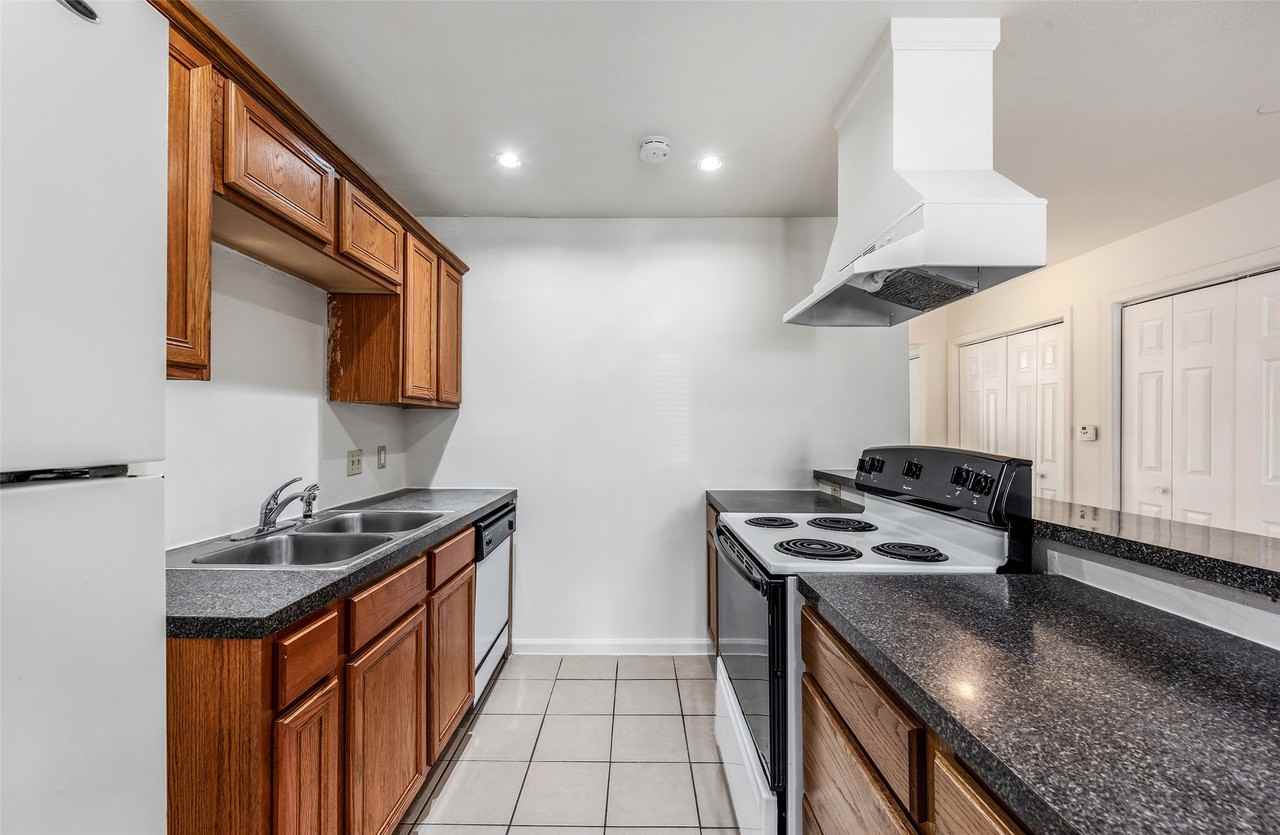 3238 Alabama St #3238-2 - Photo 4 of 15