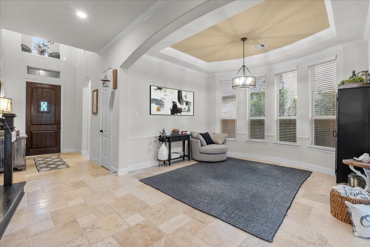 1636 Longwood Glen Ln #1636 - Photo 7 of 43