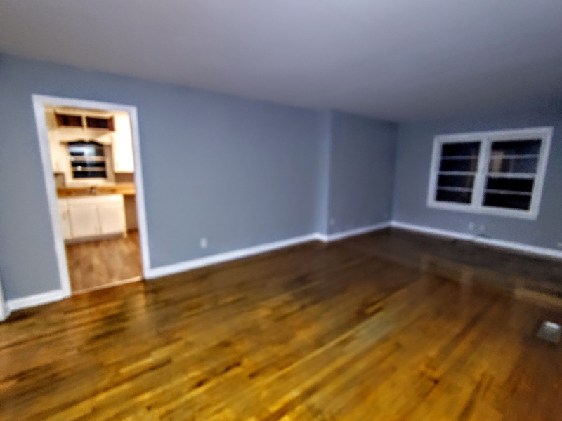 100 Willow Ave - Photo 4 of 13