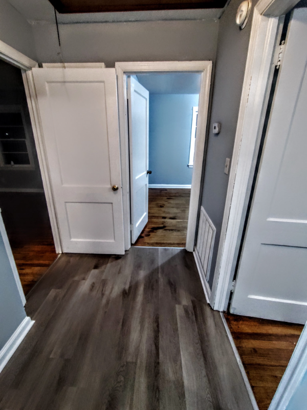 100 Willow Ave - Photo 6 of 13