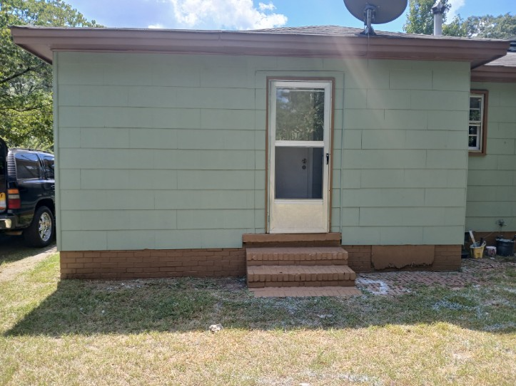 100 Willow Ave - Photo 7 of 13