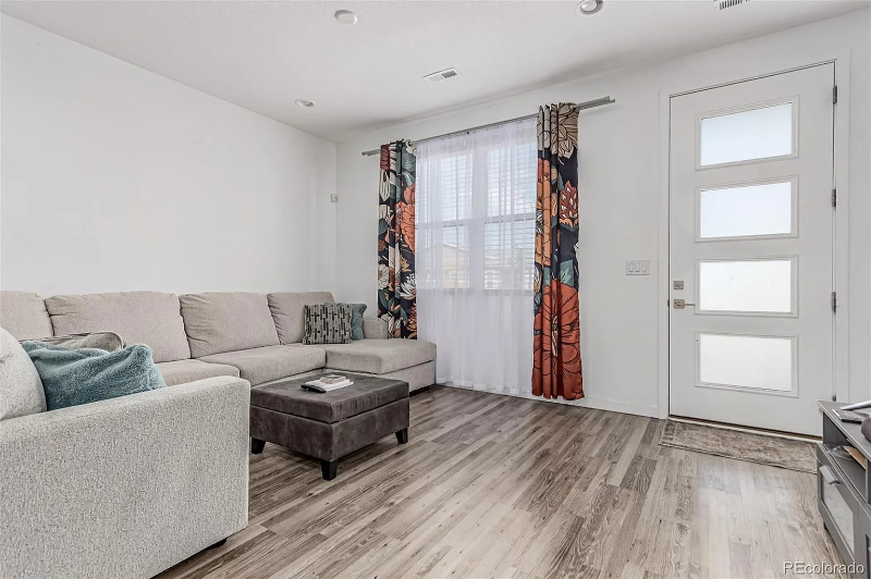 7870 Horsebrush Ln #C - Photo 5 of 17