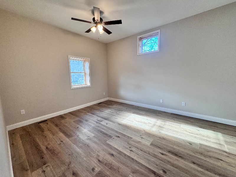 211 W Court St #2 - Photo 4 of 10