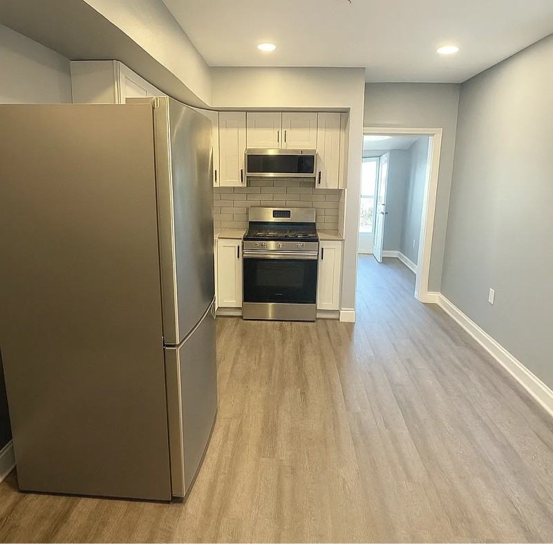 409 Jefferson Ave - Photo 2 of 5