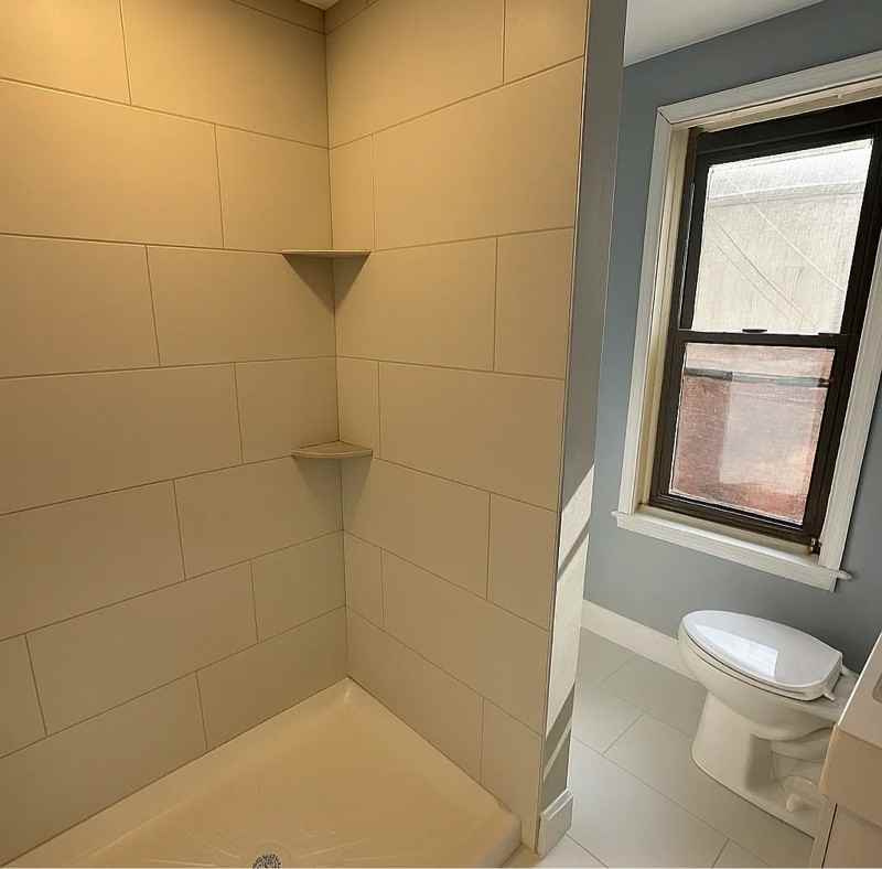 409 Jefferson Ave - Photo 3 of 5