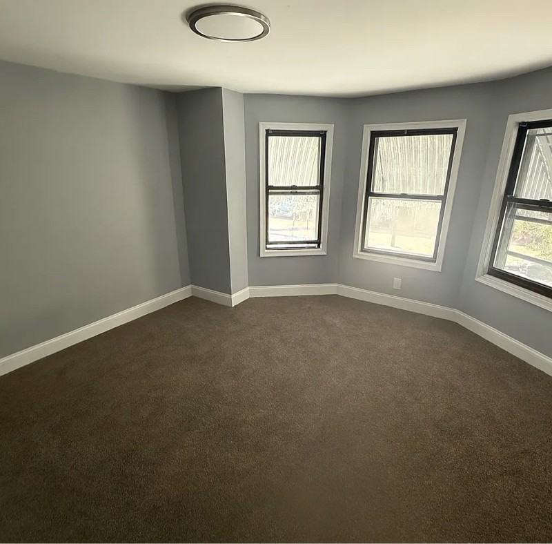 409 Jefferson Ave - Photo 4 of 5