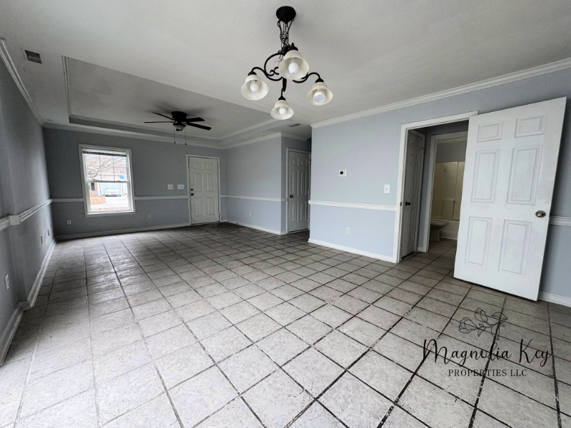 4850 Southgate Pkwy - Photo 4 of 19