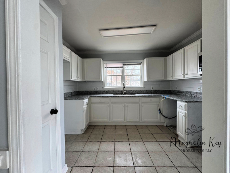 4850 Southgate Pkwy - Photo 6 of 19