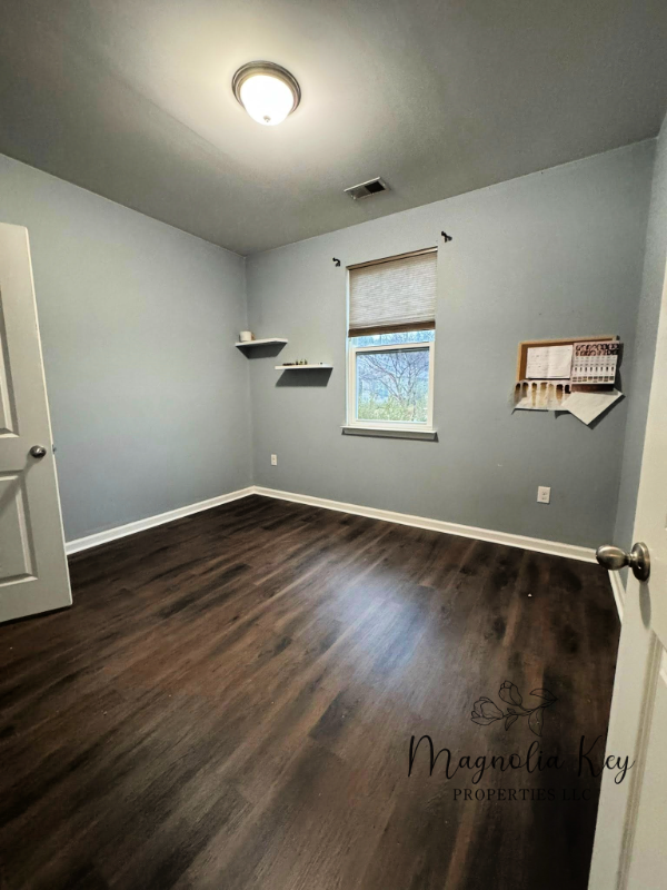 599 Hay Hill Ln - Photo 2 of 19