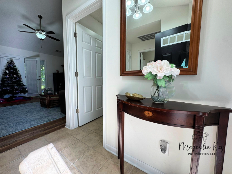 765 Riverward Dr - Photo 2 of 20