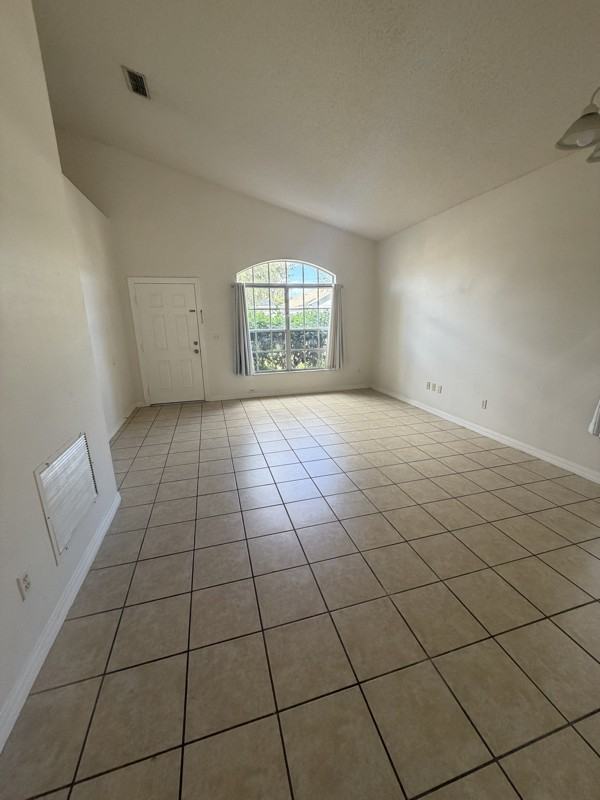 5559 Pats Pt - Photo 2 of 11