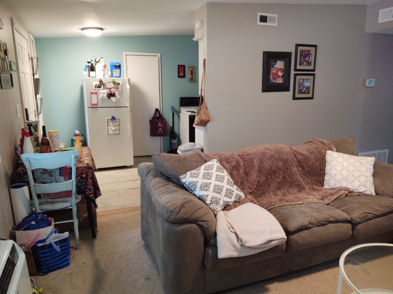 635 W 25th St - Photo 6 of 32