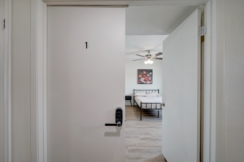 2331 W Kathleen Rd #1 - Photo 2 of 12