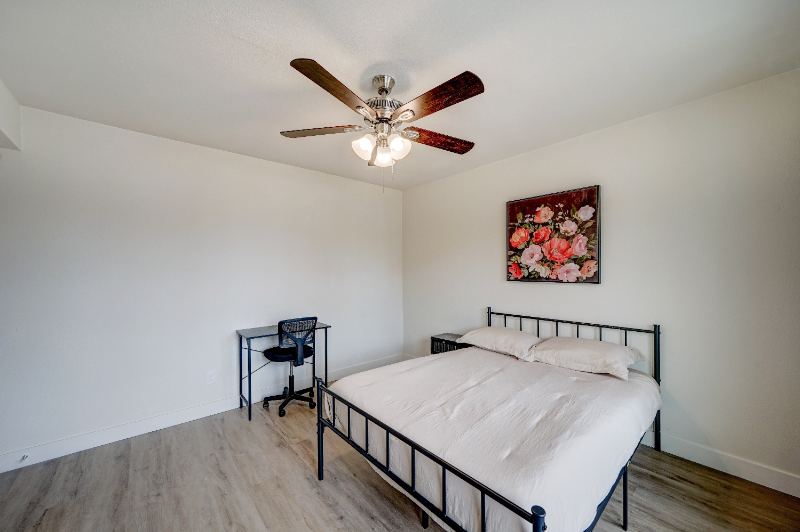 2331 W Kathleen Rd #1 - Photo 4 of 12