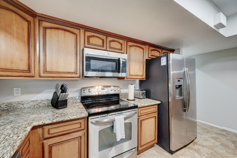 4625 W Morten Ave #2 - Photo 5 of 15