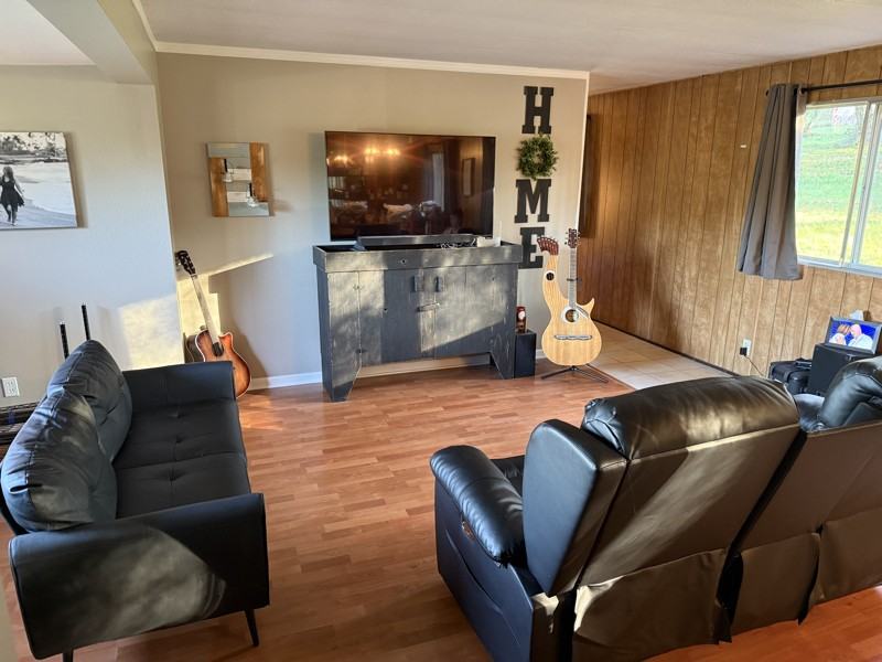 2804 Nw 199th St - Photo 4 of 15