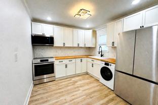 711 W 44th St #C - Photo 1 of 1