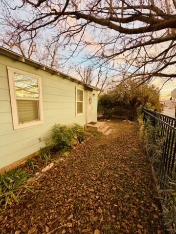 998 N 6th St #NA - Photo 2 of 13