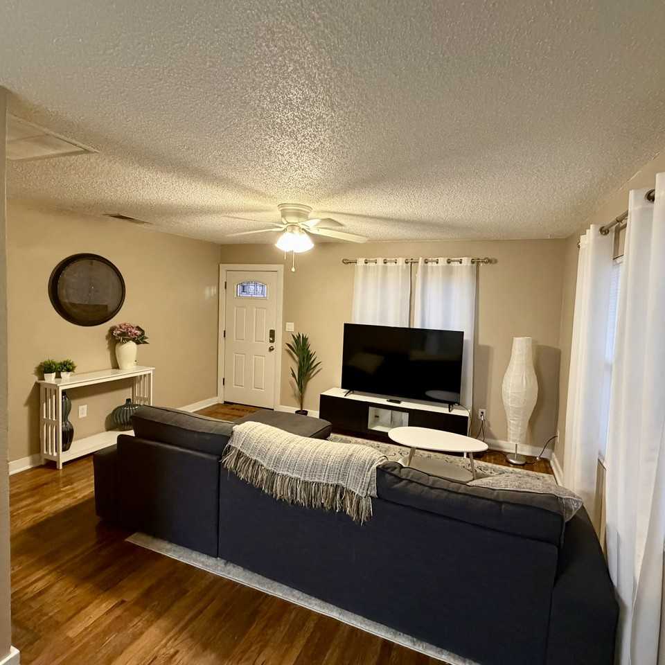 1007 Pate St #1007 - Photo 5 of 14