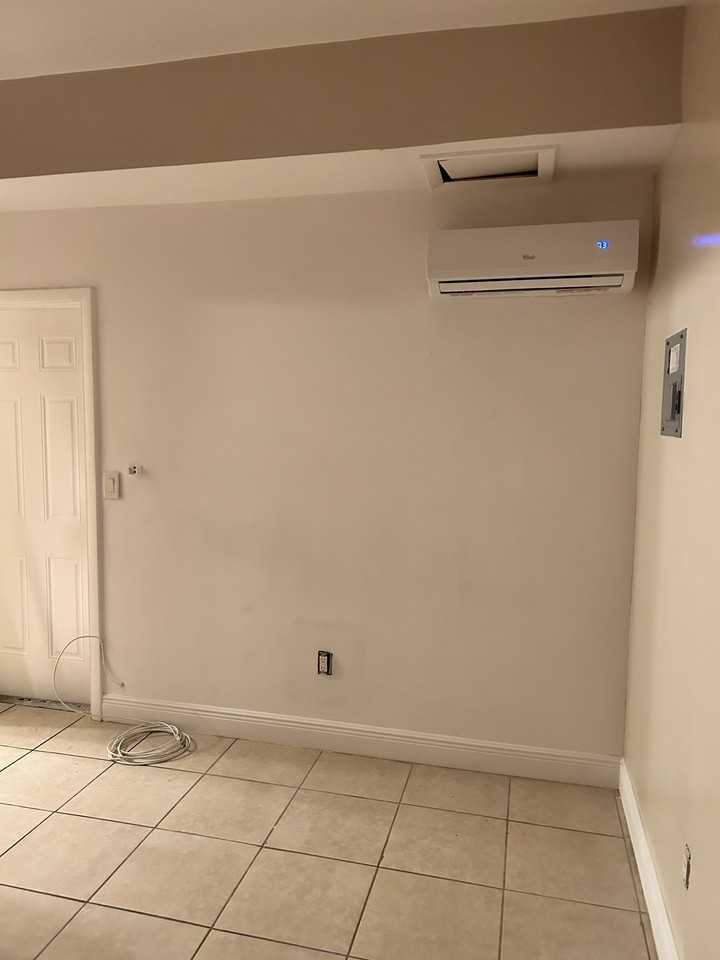 2513 Nw 19th St #4 - Photo 2 of 6