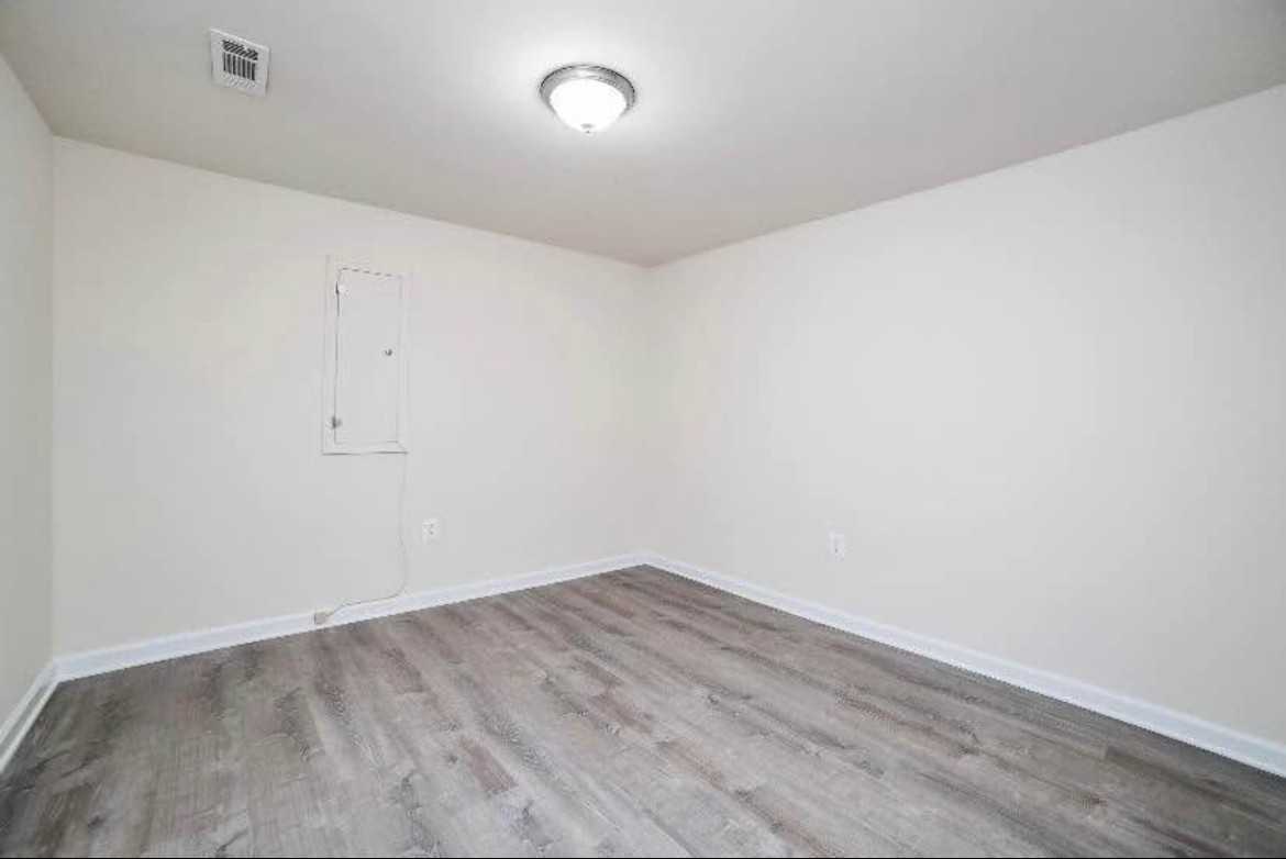 4543 Kingston Rd #NA - Photo 3 of 14