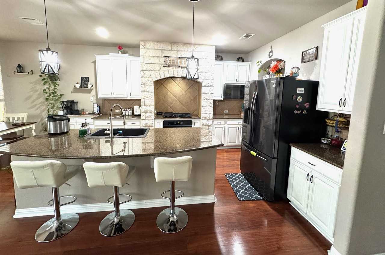 609 Arrowhead Trl #NA - Photo 5 of 18