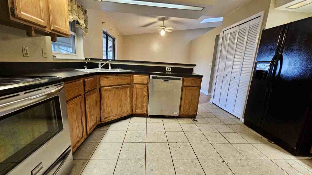 1371 Melshire Ave #NA - Photo 7 of 24