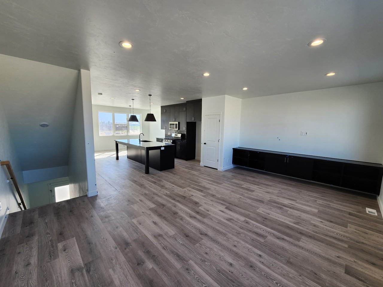 492 S 900 W - Photo 7 of 9