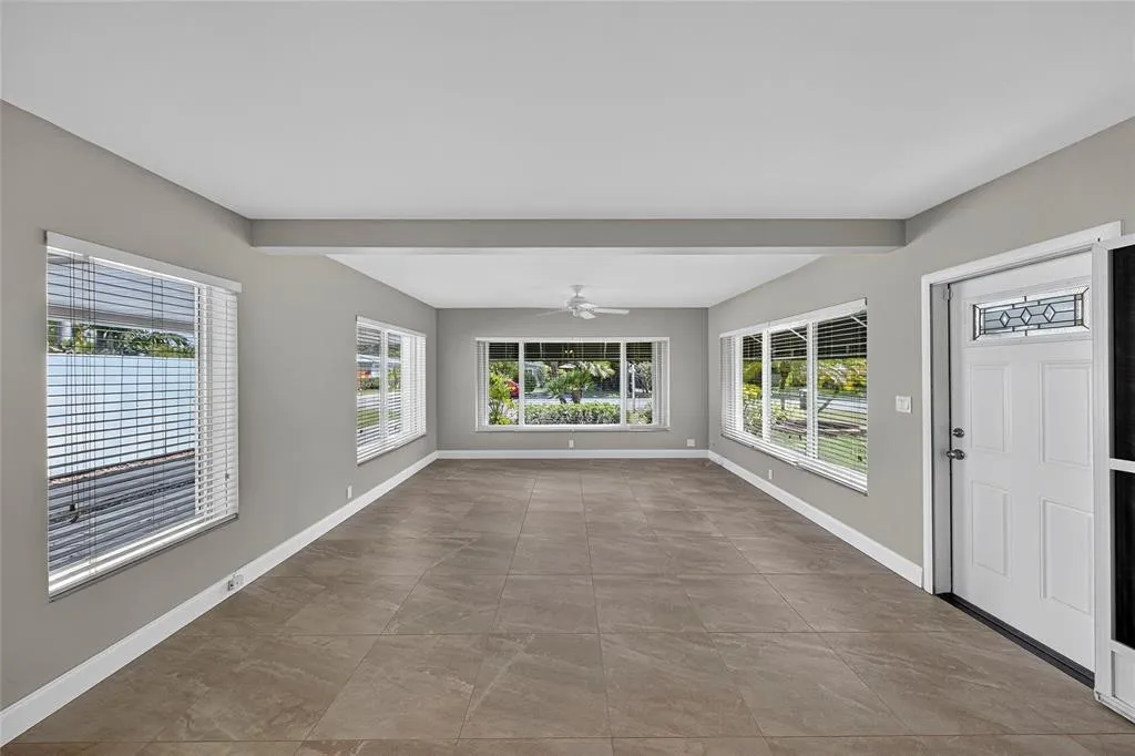 1415 Ne 17th Ter #NA - Photo 7 of 20