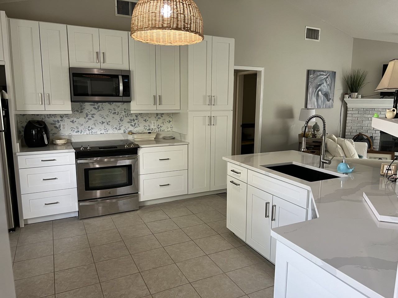 11097 Barbizon Cir E #NA - Photo 6 of 14